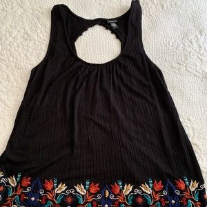 Torrid top w/ keyhole back, Size 2